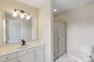 9111 Brocklehurst Ln, Charlotte, NC 28215 - Photo 28