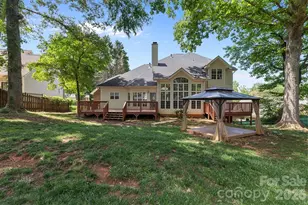 9111 Brocklehurst Ln, Charlotte, NC 28215 - Photo 4
