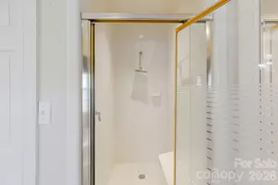 9111 Brocklehurst Ln, Charlotte, NC 28215 - Photo 24