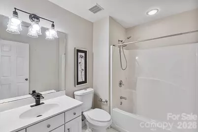 9111 Brocklehurst Lane, Charlotte, NC 28215 - Photo 32
