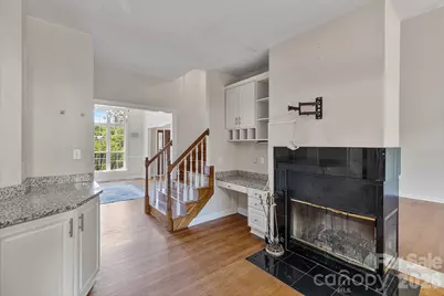 9111 Brocklehurst Lane, Charlotte, NC 28215 - Photo 18