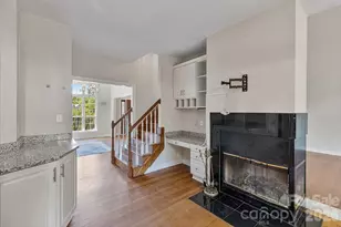 9111 Brocklehurst Ln, Charlotte, NC 28215 - Photo 18