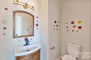 9111 Brocklehurst Ln, Charlotte, NC 28215 - Photo 28