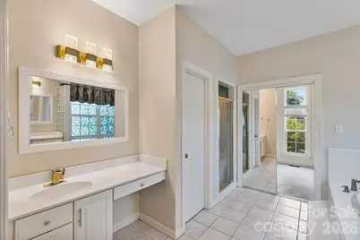 9111 Brocklehurst Lane, Charlotte, NC 28215 - Photo 22