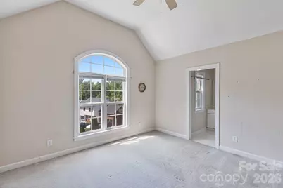 9111 Brocklehurst Lane, Charlotte, NC 28215 - Photo 26