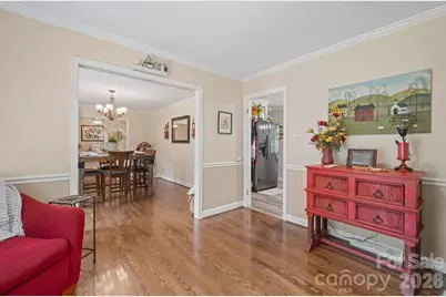 435 W Central Avenue, Mount Holly, NC 28120 - Photo 6