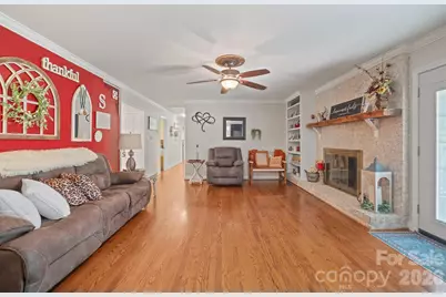 435 W Central Avenue, Mount Holly, NC 28120 - Photo 18
