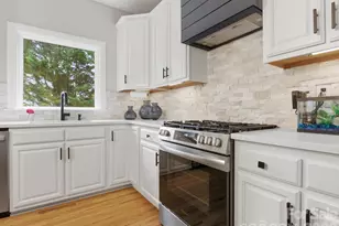 601 E Cheval Dr, Fort Mill, SC 29708 - Photo 8