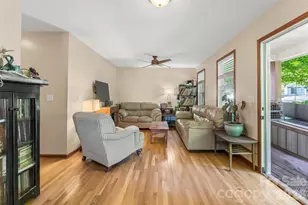 5 Springmill Dr, Asheville, NC 28806 - Photo 2