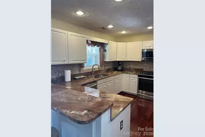 323 Swamp Fox Drive, Fort Mill, SC 29715 - Photo 8
