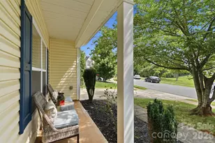 8619 Earthenware Dr, Charlotte, NC 28269 - Photo 4