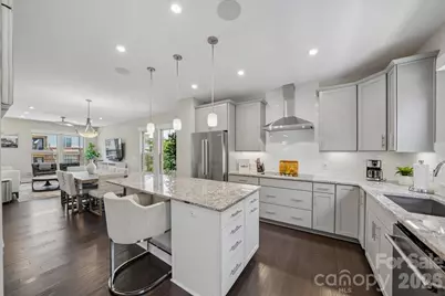 12057 Brooklyn Avenue, Charlotte, NC 28204 - Photo 16