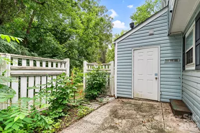 8504 Castle Pine Court, Charlotte, NC 28226 - Photo 18