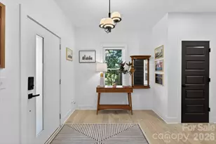 1608 Chippendale Rd, Charlotte, NC 28205 - Photo 12