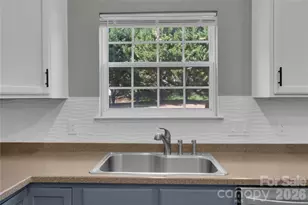1007 ButterBurr Dr, Matthews, NC 28104 - Photo 18