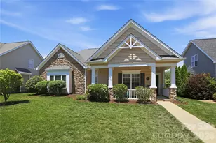 1008 Triple Crown Dr, Indian Trail, NC 28079 - Photo 2