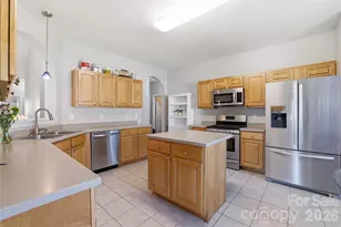 1008 Triple Crown Dr, Indian Trail, NC 28079 - Photo 8