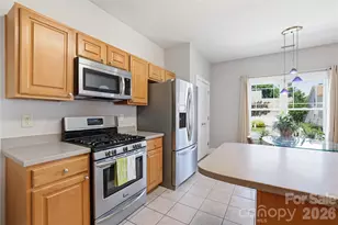 1008 Triple Crown Dr, Indian Trail, NC 28079 - Photo 10