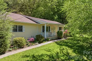753 Bolens Creek Rd, Burnsville, NC 28714 - Photo 2
