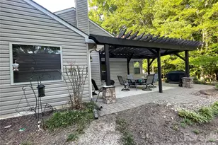 529 Lisa Carol Dr, Mooresville, NC 28115 - Photo 2