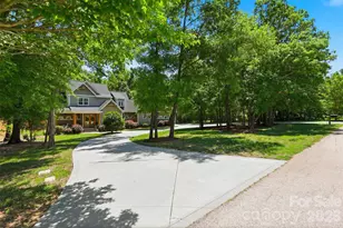 1595 Mary Ellen Dr, Fort Mill, SC 29708 - Photo 32