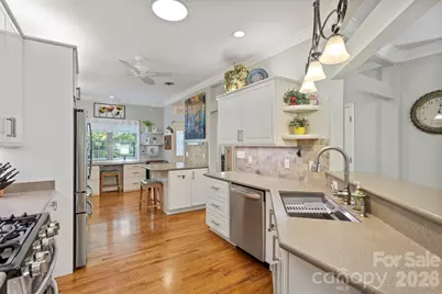 69 Old Pasture Way, Hendersonville, NC 28739 - Photo 10