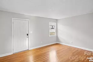1712 Dunkirk Dr, Charlotte, NC 28203 - Photo 12