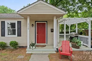 1712 Dunkirk Dr, Charlotte, NC 28203 - Photo 2