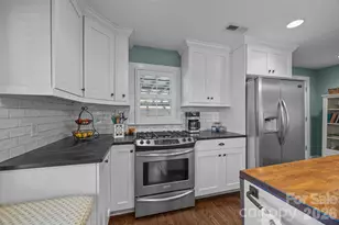 106 N Turner Ave, Charlotte, NC 28216 - Photo 18