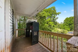 1006 Perkins Pl, Lenoir, NC 28645 - Photo 10