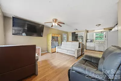 1006 Perkins Place, Lenoir, NC 28645 - Photo 4