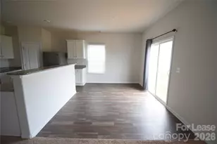 9709 Weikert Rd, Charlotte, NC 28215 - Photo 10
