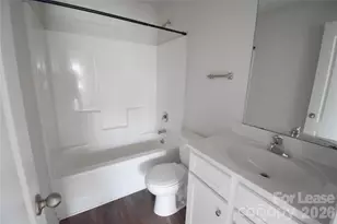 9709 Weikert Rd, Charlotte, NC 28215 - Photo 18