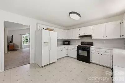 913 Pleasant Ridge Road, Fort Mill, SC 29715 - Photo 10