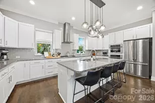 863 Academy St, Charlotte, NC 28205 - Photo 2