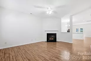 949 Willow Creek Dr, Gastonia, NC 28054 - Photo 4