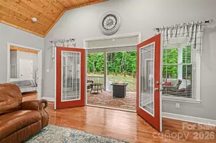 112 Solar Dr, Hudson, NC 28638 - Photo 8