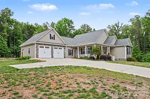 112 Solar Dr, Hudson, NC 28638 - Photo 2