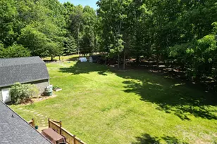 9309 N Pine Hill Ln, Charlotte, NC 28215 - Photo 4