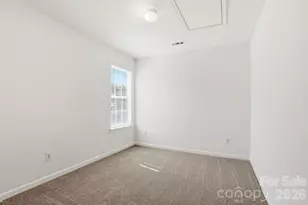 5623 Henderson Oaks Dr, Charlotte, NC 28269 - Photo 16
