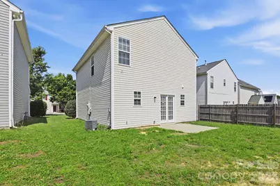 5623 Henderson Oaks Drive, Charlotte, NC 28269 - Photo 22