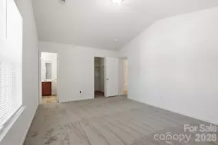 5623 Henderson Oaks Dr, Charlotte, NC 28269 - Photo 12