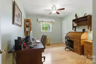 912 Briggs St NW, Valdese, NC 28690 - Photo 16