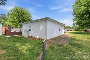 912 Briggs St NW, Valdese, NC 28690 - Photo 34