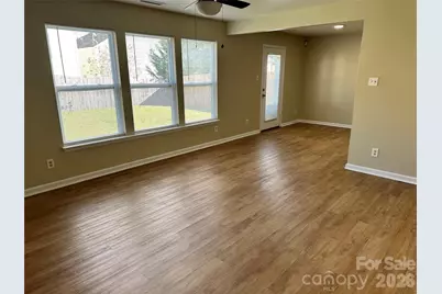 3042 Meadow Knoll Drive, Charlotte, NC 28269 - Photo 2