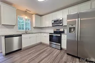 1518 Rumstone Ln, Charlotte, NC 28262 - Photo 8