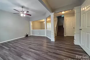 1518 Rumstone Ln, Charlotte, NC 28262 - Photo 2