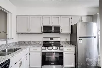 3109 Heathstead Place, Charlotte, NC 28210 - Photo 8