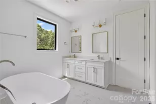 417 W Cama St, Charlotte, NC 28217 - Photo 10