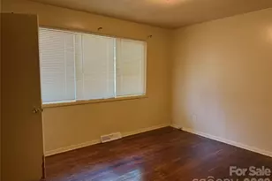 4101 Foxford Pl, Charlotte, NC 28215 - Photo 4